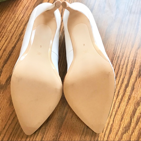 BCBGeneration Women’s White Heels 4" - Picture 13 of 15